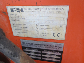 Багер-товарач Fiat Kobelco B95: снимка 5
