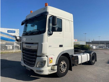 Влекач DAF XF 105