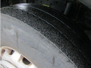 Влекач MAN TGA 18.433: снимка 4 Влекач MAN TGA 18.433: снимка 4