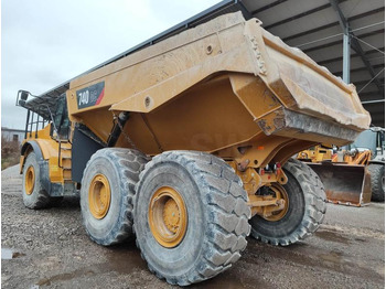 Съчленен самосвал CATERPILLAR 740