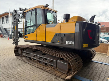 Верижен багер VOLVO EC180