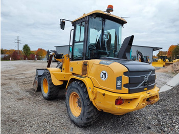 Колесен товарач VOLVO L30G