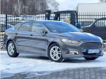 Лек автомобил FORD