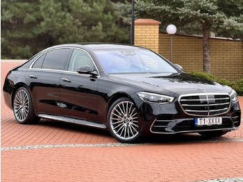 Седан MERCEDES-BENZ