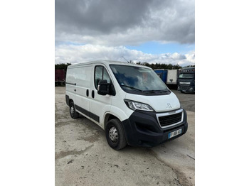 Товарен бус PEUGEOT Boxer