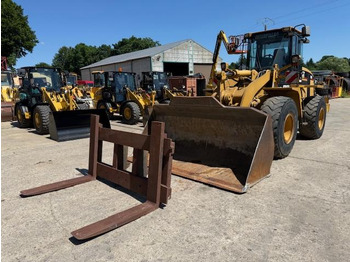 Колесен товарач CATERPILLAR 938G