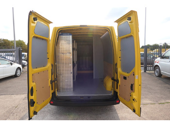 Товарен бус RENAULT Master