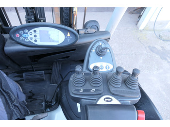 Мотокар за монтаж на камиони STILL RX 20-18P/H 4-RAD: снимка 5 Мотокар за монтаж на камиони STILL RX 20-18P/H 4-RAD: снимка 5