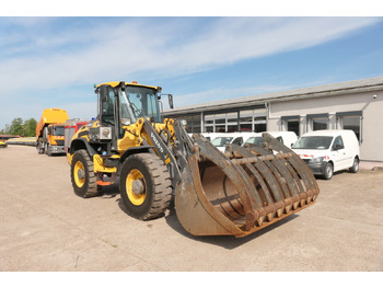 Колесен товарач VOLVO L45H
