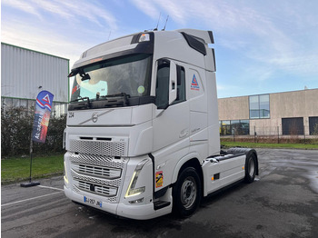 Влекач VOLVO FH 500