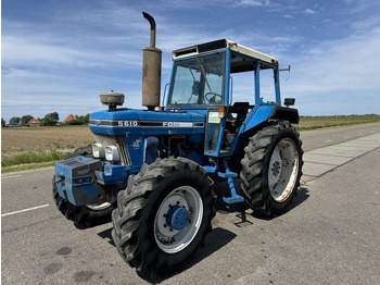Трактор FORD