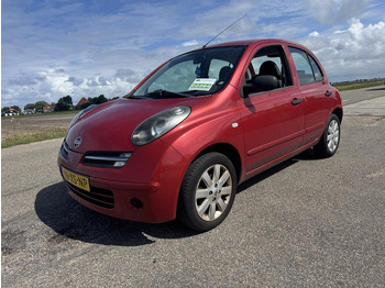Лек автомобил NISSAN