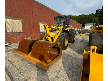 Колесен товарач KOMATSU WA320-8