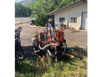 Пробивна машина TAMROCK