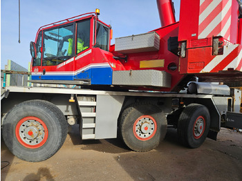 Автокран DEMAG
