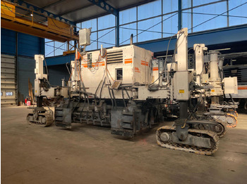Асфалтополагач WIRTGEN