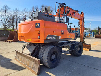 Колесен багер Doosan DX140W-5: снимка 4