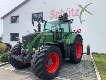 Трактор FENDT 724 Vario