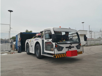 Влекач на самолети BLISS-FOX