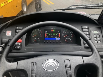 Нови Летищен автобус Yutong Airport Bus: снимка 3