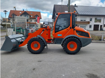 Колесен товарач LIEBHERR