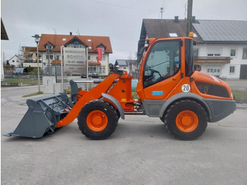 Колесен товарач LIEBHERR