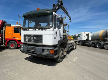 Мултилифт с кука камион MAN F2000