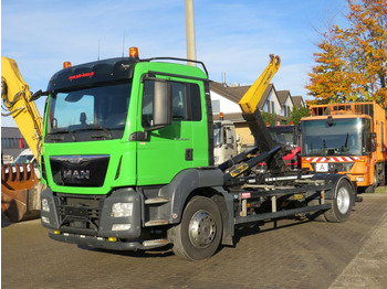 Мултилифт с кука камион MAN TGS