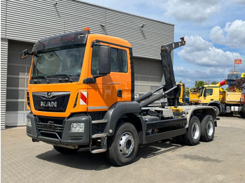 Мултилифт с кука камион MAN TGS