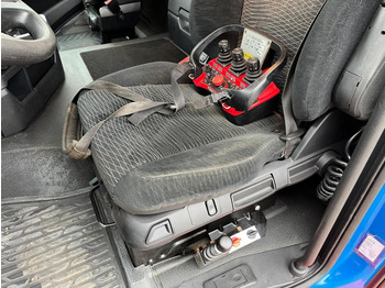 Лизинг на MERCEDES-BENZ Arocs 1845 4x4 HAD 2-Achs Allradkipper Heckkran Funk MERCEDES-BENZ Arocs 1845 4x4 HAD 2-Achs Allradkipper Heckkran Funk: снимка 5