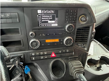 Лизинг на MERCEDES-BENZ Arocs 1845 4x4 HAD 2-Achs Allradkipper Heckkran Funk MERCEDES-BENZ Arocs 1845 4x4 HAD 2-Achs Allradkipper Heckkran Funk: снимка 4