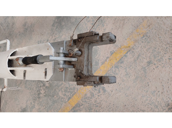 Техника за наземно обслужване Towbar FSST F70/F100 Fladung: снимка 4 Техника за наземно обслужване Towbar FSST F70/F100 Fladung: снимка 4