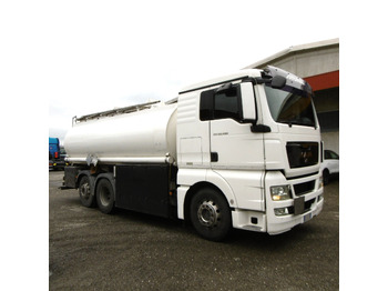 Камион цистерна MAN