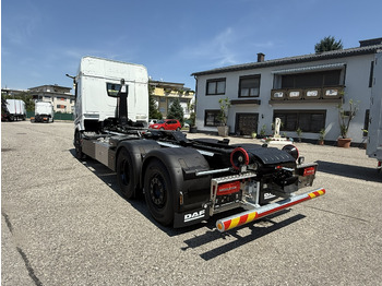 Мултилифт с кука камион DAF XF