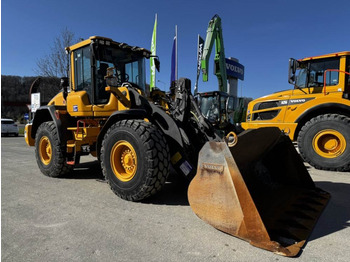 Колесен товарач VOLVO L90H