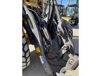 Колесен товарач Volvo L90H: снимка 5