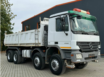Самосвал камион MERCEDES-BENZ Actros 4144