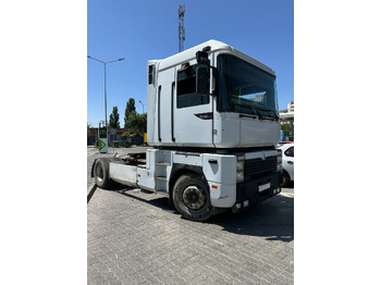 Влекач RENAULT Magnum 430