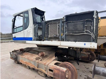 Верижен багер LIEBHERR