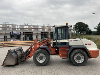 Колесен товарач TEREX