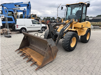 Лизинг на VOLVO L 30 B PRO 3er Kreis Klappschaufel+Palettengabel VOLVO L 30 B PRO 3er Kreis Klappschaufel+Palettengabel: снимка 3 Лизинг на VOLVO L 30 B PRO 3er Kreis Klappschaufel+Palettengabel VOLVO L 30 B PRO 3er Kreis Klappschaufel+Palettengabel: снимка 3