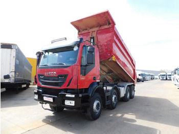 Самосвал камион IVECO Trakker
