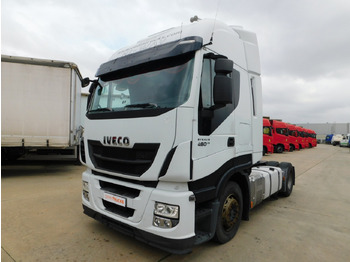 Влекач IVECO