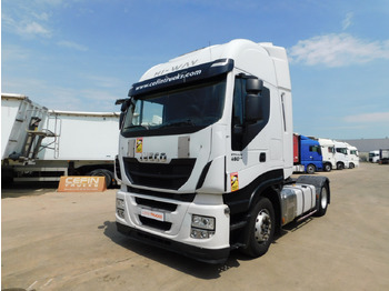 Влекач IVECO