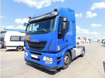 Влекач IVECO