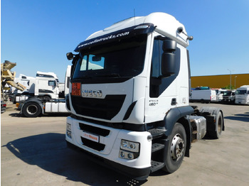 Влекач IVECO