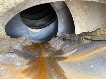 Полуремарке бетон миксер 10/5/F/ZA-1800 KARRENA Betonmischer ca. 10m³ 10/5/F/ZA-1800 KARRENA Betonmischer ca. 10m³, Liftachse: снимка 2