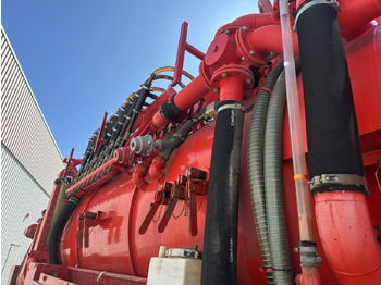 Камион Mercedes-Benz Actros 3246 L 8x2 Actros 3246 L 8x2, Hellmers Saug- und Spülwagen ca. 15m³: снимка 4 Камион Mercedes-Benz Actros 3246 L 8x2 Actros 3246 L 8x2, Hellmers Saug- und Spülwagen ca. 15m³: снимка 4