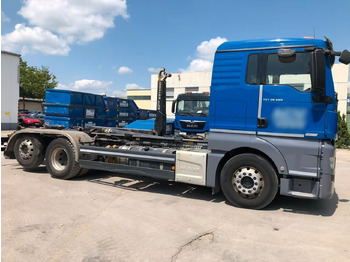Мултилифт с кука камион MAN TGX 26.580