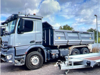 Самосвал камион MERCEDES-BENZ Arocs 2646